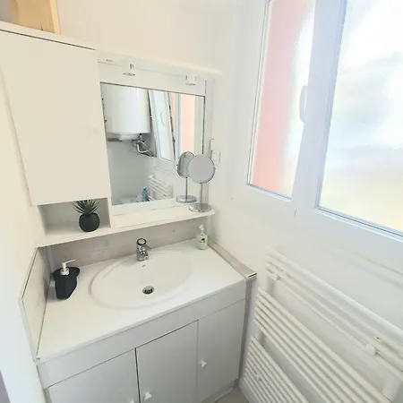 Διαμέρισμα Cocooning Proche & Centre *