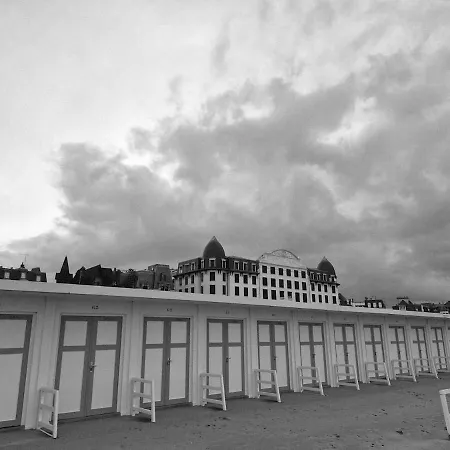 Cocooning Proche & Centre Апартаменты *